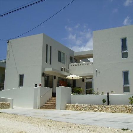 Hotel Casa Di Bravo Miyakojima  Exterior foto